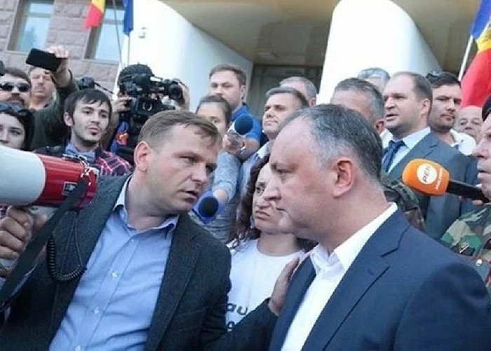 Prăbușirea lui Dodon. Rusofilul a luat-o pe urmele lui Andrei Năstase și se întoarce în punctul din care și-a început cariera politică. Dodon a devenit irelevant pentru Kremlin